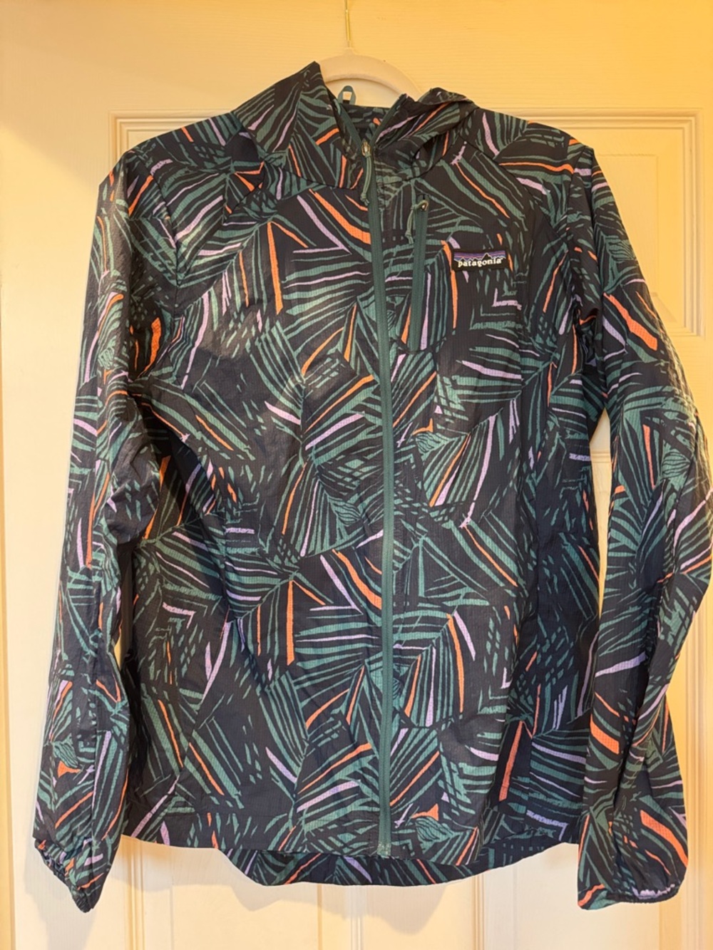 Patagonia Women's Hooded Packable Jacket with Tropical Print